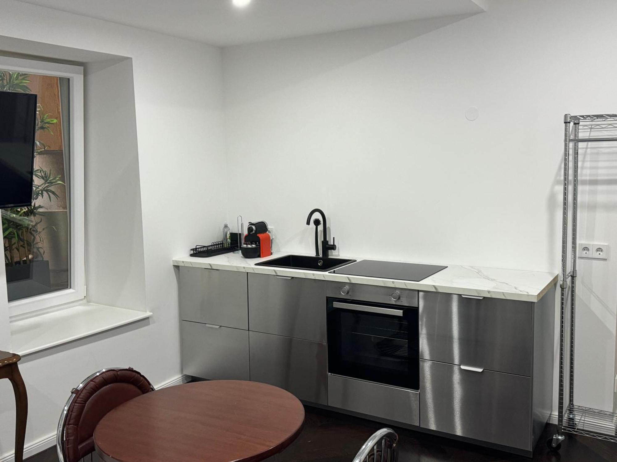 Design Apartment In The Centre Of Вена Экстерьер фото